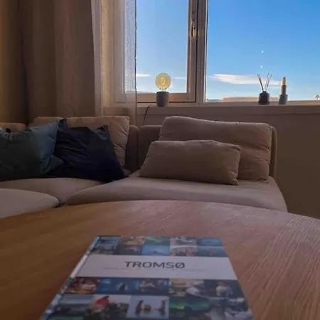 See Northern Lights From The Living Appartement *